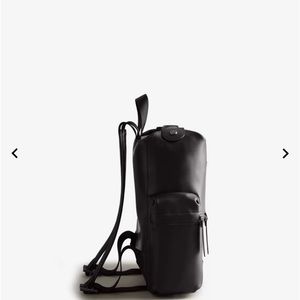 Hunter top clip rubberized leather backpack, weatherproof, black,timeless style